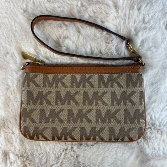 Michael Kors Monogram Brown/Tan Logo Wristlet Wallet - Picture 2 of 6